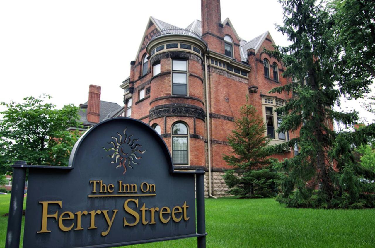 Inn The On Ferry Street 4*